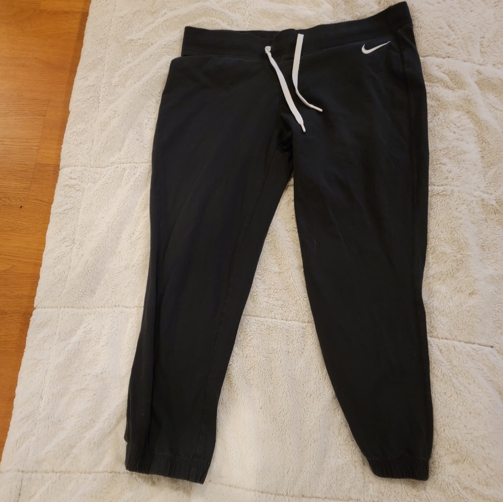 Nike Drawstring Mid-Rise Capris w/ Elastic Bottom